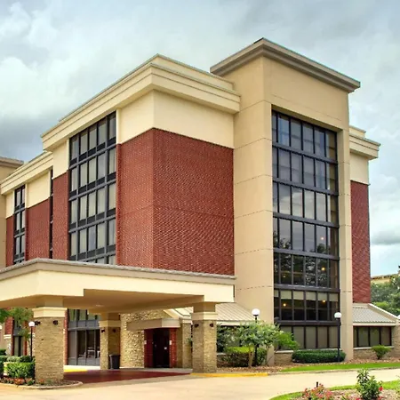 Heritage Inn & Suites The Woodlands, Trademark By Wyndham